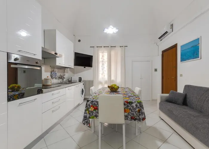 Guesthost - Dimora Del Delfino Curioso